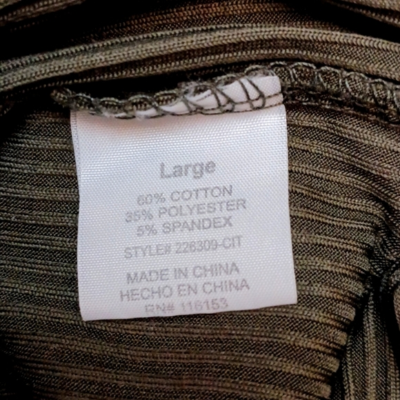 Poof New York Olive Green Ribbed Top - Picture 4 of 5